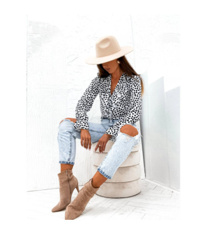 MOON (82124) MOON (82124)