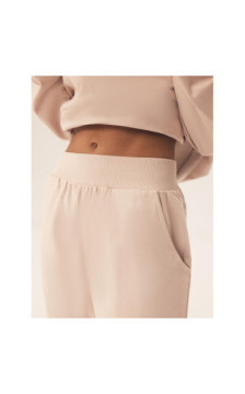 Henderson Ladies kostiumas