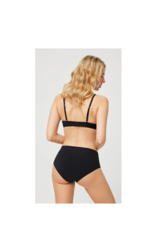 Ysabel Mora besiūlės kelnaitės