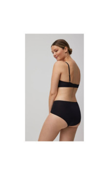 Ysabel Mora kelnaitės