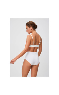 Ysabel Mora kelnaitės