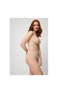 Ysabel Mora besiūlė palaidinė