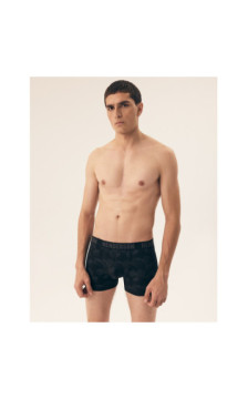 Henderson kelnaitės