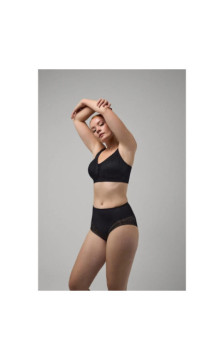 Ysabel Mora liekninančios kelnaitės