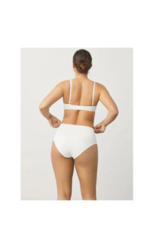 Ysabel Mora kelnaitės